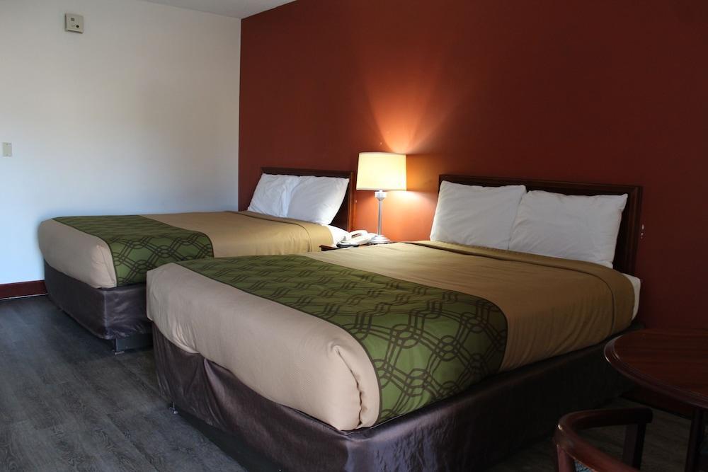 Econo Lodge Cadillac By Choice Kültér fotó