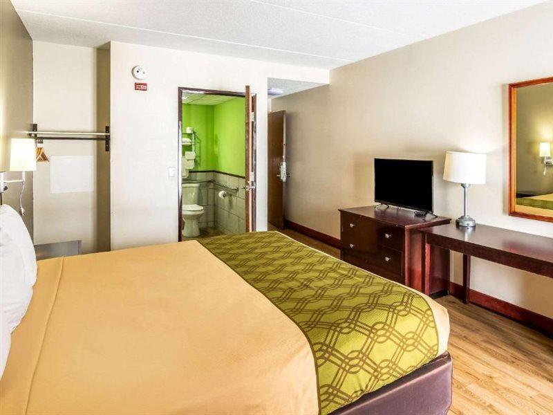 Econo Lodge Cadillac By Choice Kültér fotó