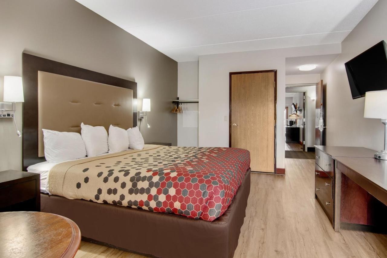 Econo Lodge Cadillac By Choice Kültér fotó